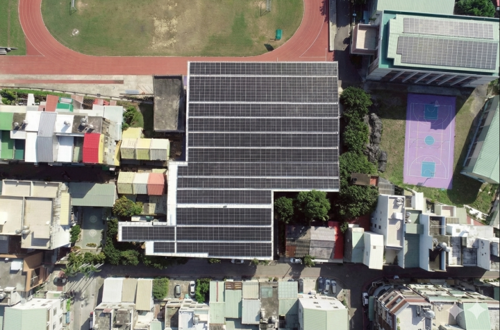 苗栗竹南國中風雨球場